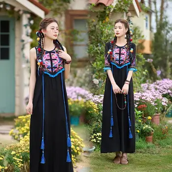 2023 čínska klasická bavlnená posteľná bielizeň šaty národnej kvetinové výšivky bez rukávov šaty orientálna etnických ľudovom štýle strapec dlhé šaty Obrázok