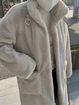 Ženské kórejský štýl kožušinový kabát 2023 nové zimné dlhé hrubé noriek zamatový kabát Obrázok